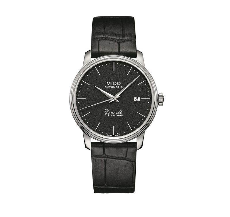 任容萱就爱「轻薄」 恋上瑞士MIDO超薄机械表