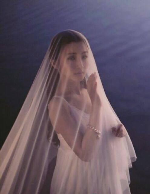 林依晨婚紗照唯美曝光!墾丁沙洲呈現簡約風