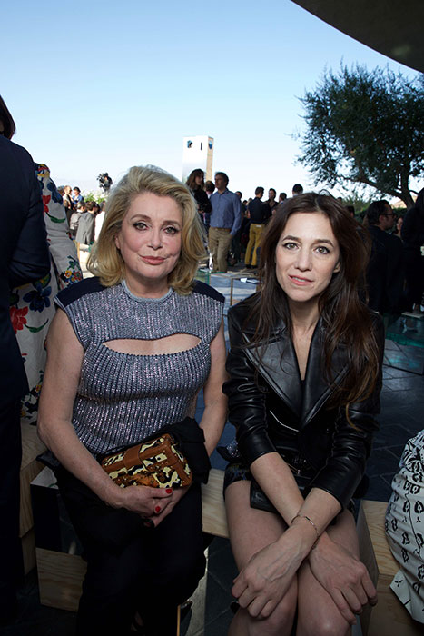 Show Arrivals