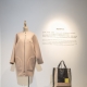 Longchamp 2015全新孟菲斯主題以柔和俏皮的粉色商品,蛋型大衣及皮質拼接托特包,迎接氣質秋冬