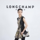 國際名模邱馨慧以一襲拼接印花洋裝展演Longchamp 2015秋冬系列