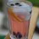 7.【覆盆莓窈窕玫瑰茶】頭髮毛躁可不只是自然捲女孩會有的困擾喔!體內毒素太多也會讓髮質更加粗硬、身材走樣,那就讓蘋果、覆盆莓調製成的玫瑰花茶解救妳吧!