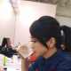 飲食不能少:六月說懷孕期間,沒有特別克制飲食的習慣,本身體質也不是沒有食慾的那款,而在一天的菜單中,一定要有一餐是相當豐富的,例如昨天,她就分享自己的菜單:早餐:麥片+穀片,吃完後又一陣餓,於是追加了稀飯。中餐(隔了1.5小時):韓式烤肉(強調每餐都一定會配米飯以增添飽足感)。晚餐:由於中餐吃得很rich,晚餐就吃個簡單鹹麥片+荷包蛋不熟。餐後水果是一定要的!六月說她不喜歡太甜的水果(也不愛甜點),所以她吃蓮霧、以及比較酸的水果她都可以接受。