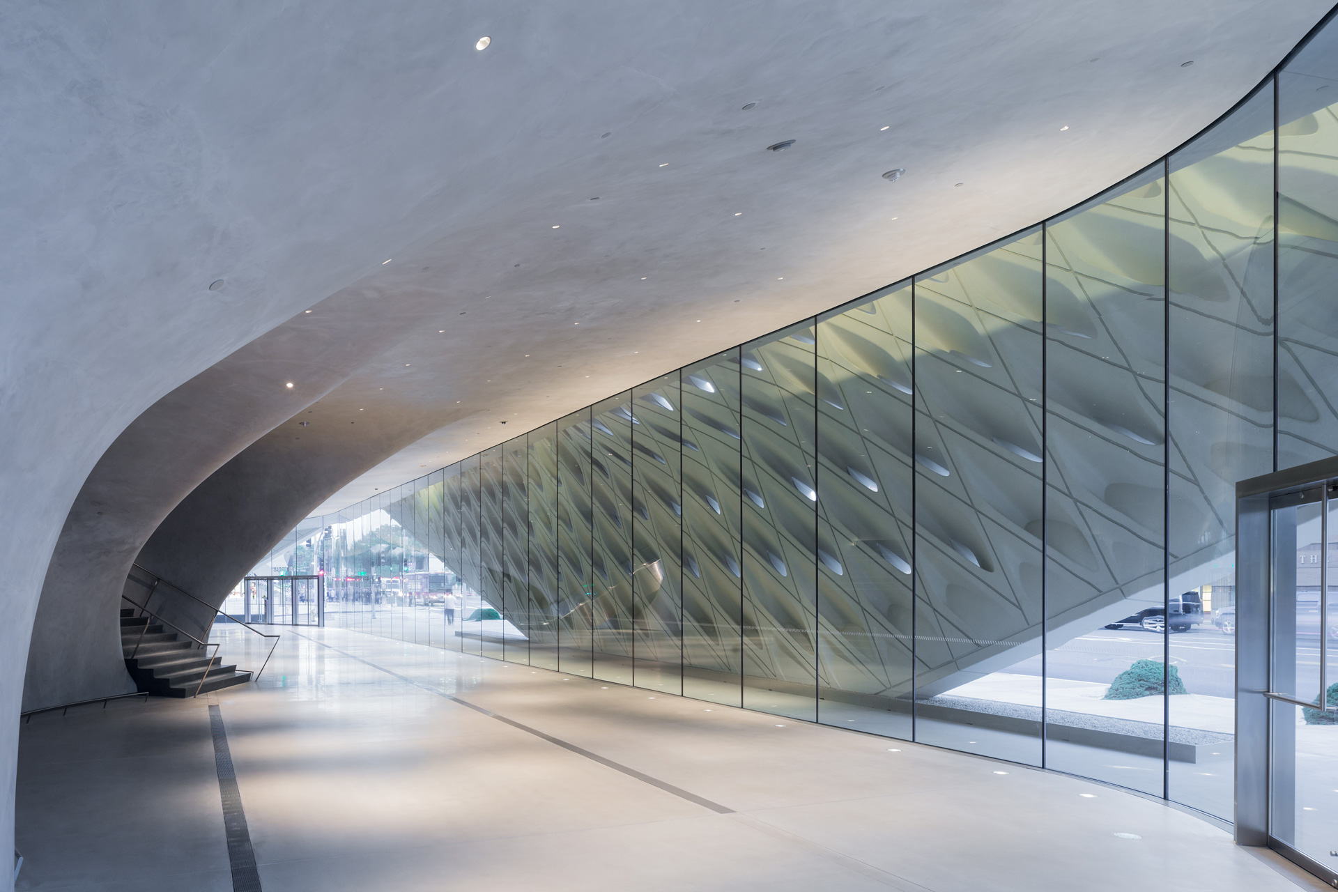 是去年底新開幕的當代博物館 The Broad Museum