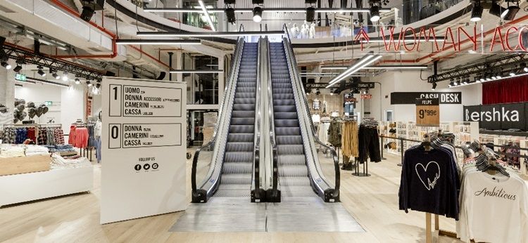 Bershka米蘭旗艦店 室內購物空間
