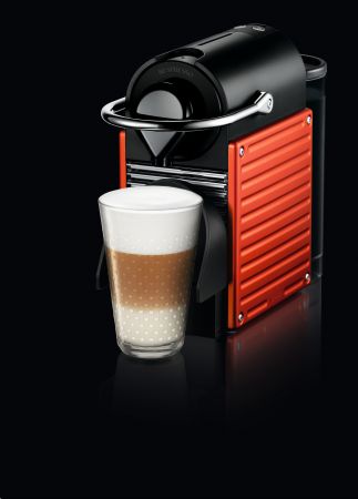 Nespresso 奈斯派索 母親節主打優惠商品Pixie系列咖啡機寵愛媽咪好easy!母親節超值限量優惠為寵愛辛苦的媽咪,即日起至5/10為止,購買Nespresso指定咖啡機型與任五條膠囊,單筆消費至高可享尊榮折抵最高NT$3,000。
