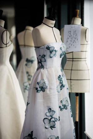 劉亦菲的DIOR訂製禮服過程
