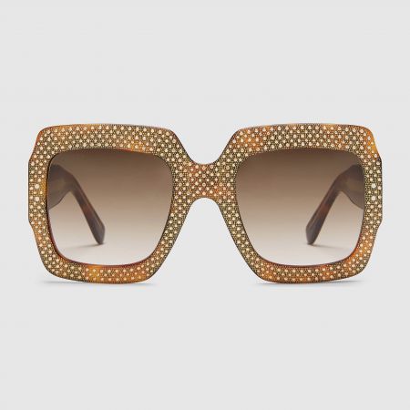 GUCCI 廣告形象款金色水晶裝飾 oversize 方框墨鏡 $42,470