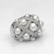 Matelassé Perles 高級珠寶系列1993年,Chanel 以珍珠結合菱格圖騰戒台,推出Matelassé Perles 高級珠寶系列,菱格紋首見於珠寶作品!