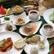 餐飲方面,特別推出夏日最開胃的「南洋美食節」,並邀請泰國名廚客座,用心結合在地食材,讓傳統口味蹦出新滋味。