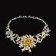 #Tiffany Diamond1878年,Tiffany 購入一顆重達287.41克拉的黃鑽,再花了七年的時間對其仔細研究,重新切割為128.54克拉、82個切割面的「Tiffany Diamond」,一直以來都是紐約總店的鎮店之寶,至今仍是歷史上最大、等級最高的黃鑽。