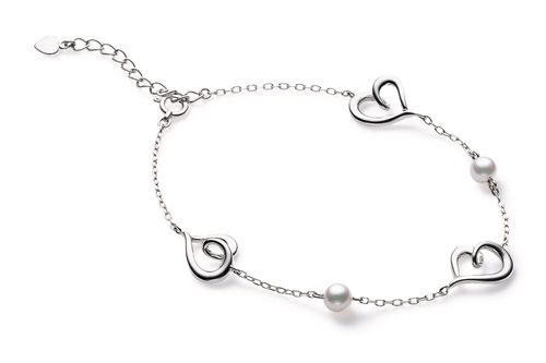 Love 系列白K金珍珠手鍊,NT41,000,Mikimoto
