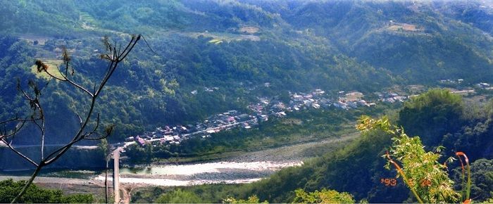 這禎1993年的小林村舊照,由風災後善心民眾主動聯繫部落提供,記錄了那個台21線上曾經存在的純樸村落。
