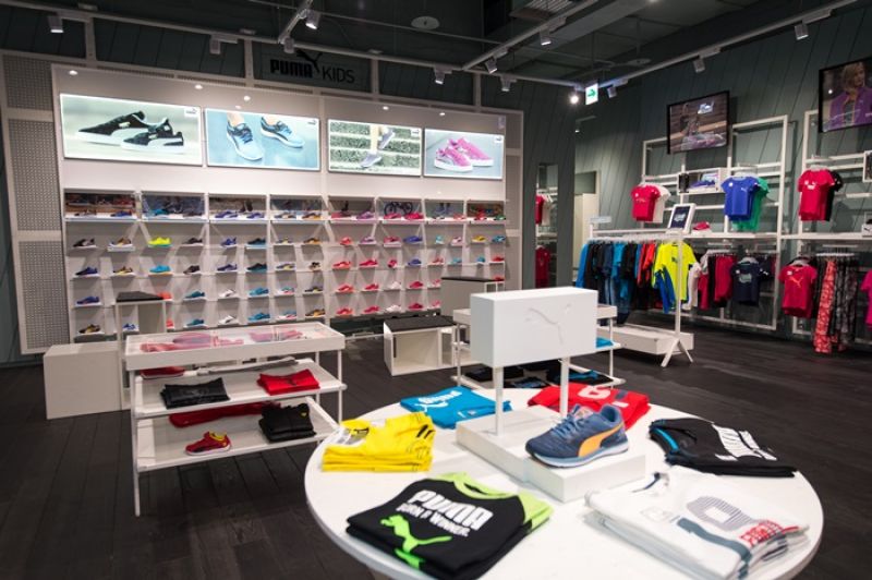 PUMA KIDS高雄大魯閣草衙道兒童旗艦館提供最完整的兒童系列商品給消費者選購