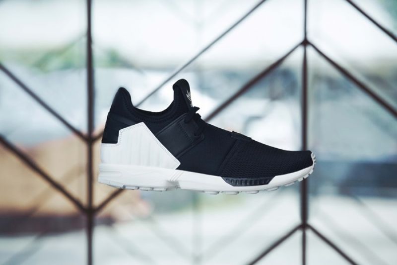adidas Originals ZX FLUX PLUS情境照_NTD 3,890
