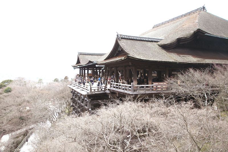 地主神社