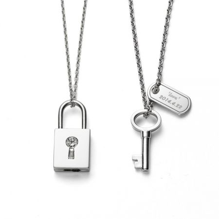 TASAKI lock my heart 白K金對鍊NT$176,000