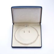 MIKIMOTO 經典日本Akoya真珠串鍊及耳環套組,190,000元