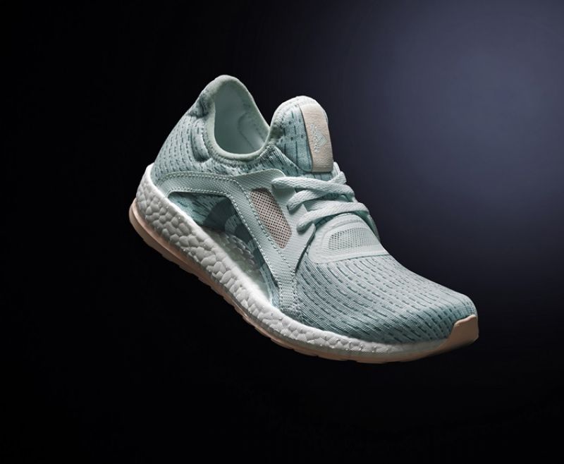 PureBOOST X全新湖水綠配色鞋款,售價NT$ 3,690
