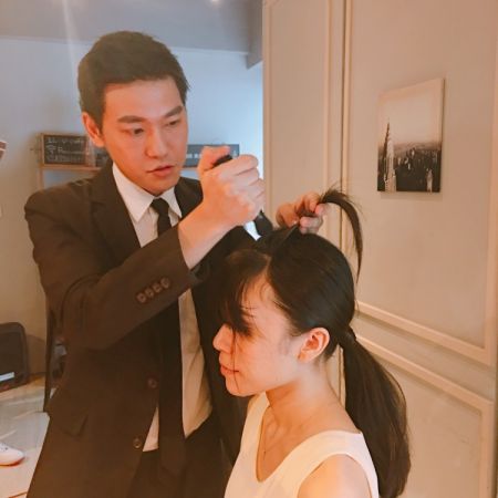 Step 3→ 前面的瀏海可以先吹膨,再撒上膨膨粉
