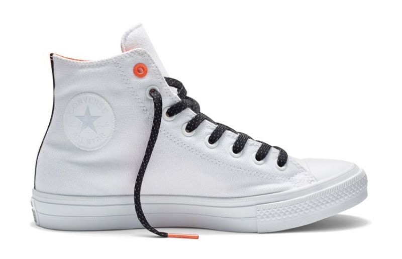 Converse Chuck Taylor All Star II - 白色 紅邊
