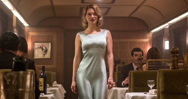 007電影《惡魔四伏 spectre》中,她成為一名深藏不露金髮的007龐德女郎瑪德琳Madeleine Swann。