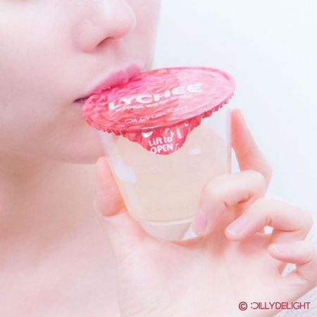 打開來也是杯子裝。