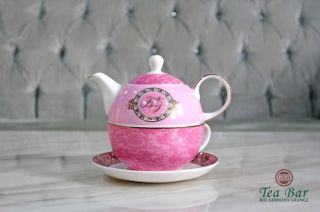 購買4瓶中瓶茶 即贈粉色B&G杯壺組