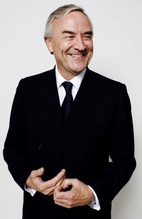 De Beers 鑽石研究所執行長 Andrew Coxon