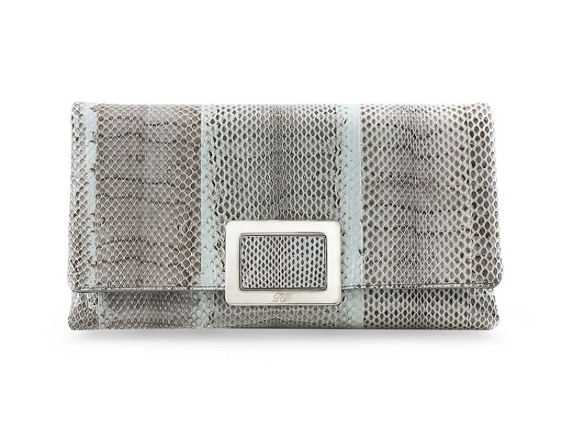 Roger Vivier 全球獨家藍灰色水蛇皮革信封式手拿包_$89,900