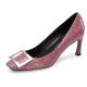 Roger Vivier 全球獨家極光粉水蛇皮革跟鞋_$38,200