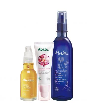 王者玫瑰保養組玫瑰花粹200ml(正貨) +王者玫瑰凝水蜜霜40ml(正貨)+玫瑰果油50ml(正貨)推薦價NT. 3,580 | 價值NT. 4,740 (75折)