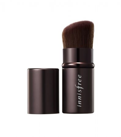 innisfree 舒芙蕾粉餅刷 NT$400