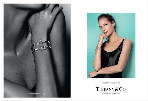 Tiffany 傳奇風格形象廣告 - Christy Turlington 配戴2016年秋冬新品Tiffany T Square 鑲鑽手鐲。