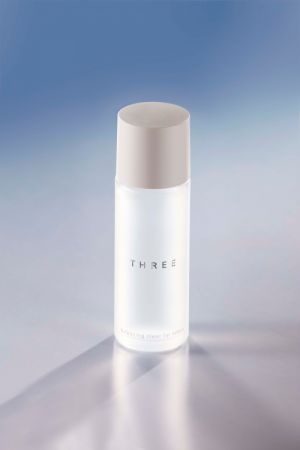 THREE平衡晶唇露 30mL NT$1350