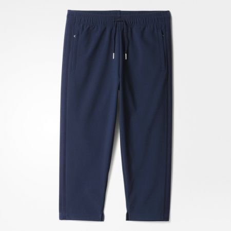 adidas Originals x Eason Chan陳奕迅首次設計系列 七分運動褲 NTD3,490_AZ3861