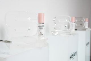 Sisley 雙妍緊緻凝露,30 ml,NT$5,500