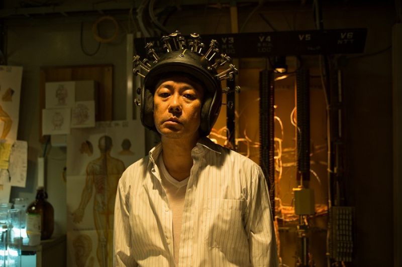 田中博樹 SABU 的《幸福頭盔》,介乎民俗療法與奇幻想像的設定,迭有趣味。