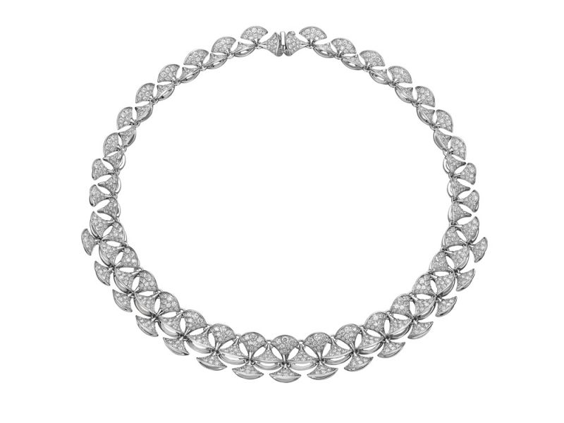 BVLGARI DIVAS’ DREAM鑽石項鍊白K金項鍊,鑲飾845顆密鑲鑽石(總重約16.58克拉)參考售價:約NT$3,484,000元