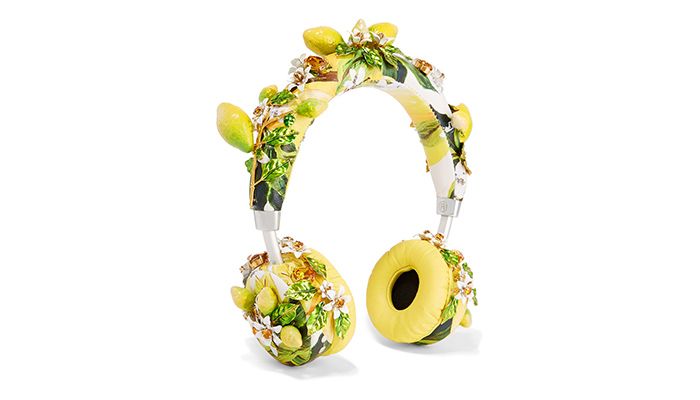 立體花朵綴飾耳機,Dolce & Gabbana(net-a-porter)。