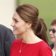 頭頂拉高蓬鬆的馬尾Kate Middleton