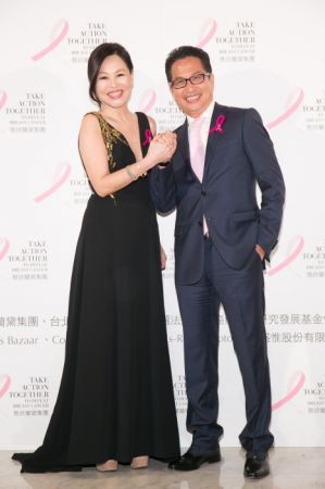 雅詩蘭黛集團公共事務部總監蔡易伶與雅詩蘭黛集團董事總經理Julien