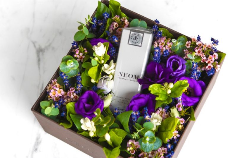 NEOM 舒緩恬睡護手霜聯名花禮盒