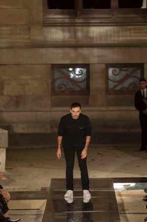GIVENCHY設計總監Riccardo Tisci