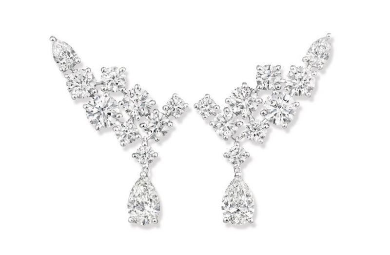 Sparkling Cluster 絢漪錦簇系列鑽石耳環,Harry Winston