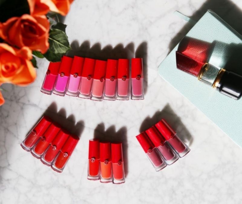 Giorgio Armani的唇彩新品Lip Magnet目前共有18色。(IG@hushushbeautyshopper)