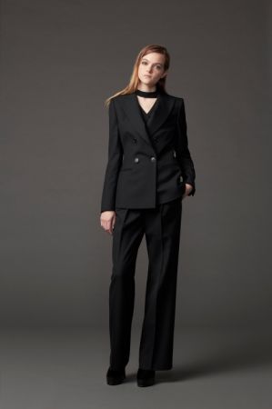 BLCAK WARDROBE 黑色衣櫥