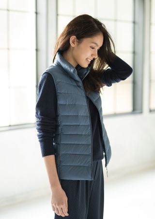 特級極輕羽絨背心 NT$1,490