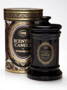 奇幻樂園陶瓷蠟燭Candle Ceramic 330g /NT$1,680使用墨黑色設計華麗蠟燭陶瓷杯,點綴耀眼金銅色復古花紋,承裝著限量香氣,洋溢著神秘魔幻,奢華馥郁的蠟燭容器,傳達全新的嗅覺藝術呈現。(可持續燃燒12小時)