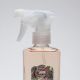 奇幻樂園織物香氛噴霧 Fabric Mist 350ml/NT$980以限量奇幻樂園的香氣傳達與意境表現徹底圍裹著家居織物,帶來美好的聖誕節慶氛圍。